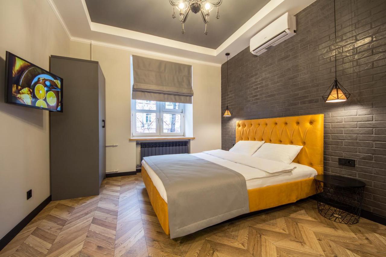 Idea Design Apart-Hotel Prorizna Kiev Exteriör bild