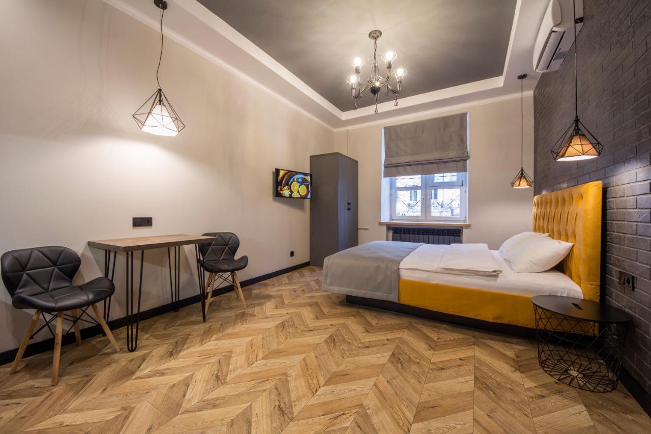 Idea Design Apart-Hotel Prorizna Kiev Exteriör bild